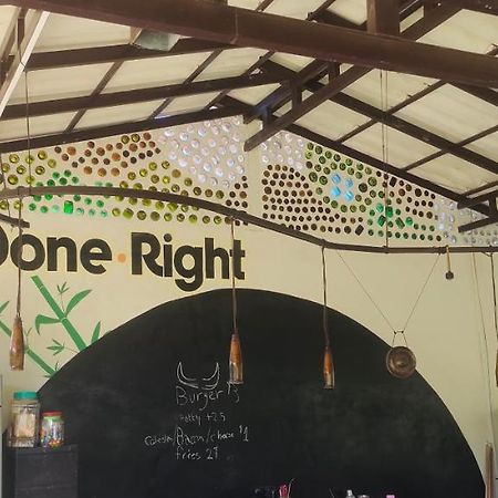 Done Right Vandrarhem Phumi Chrouy Svay Exteriör bild
